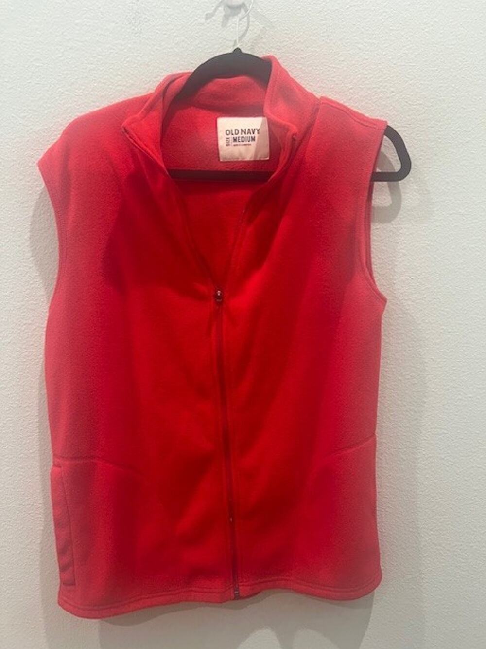 Old Navy Unisex Size M Full Zip Red Sleeveless Fleece Vest